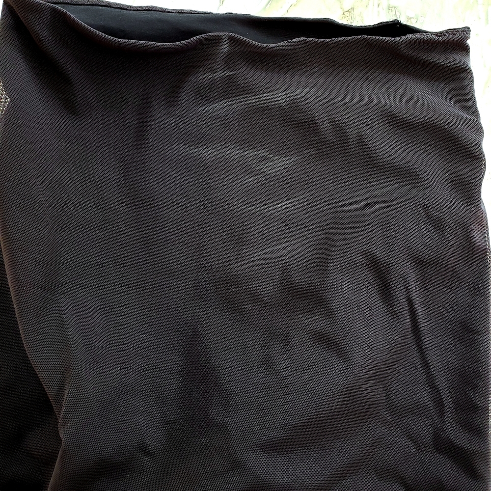 💥💥💥SOLD💥💥💥Love Your Assets Shorts - Picture 6 of 6